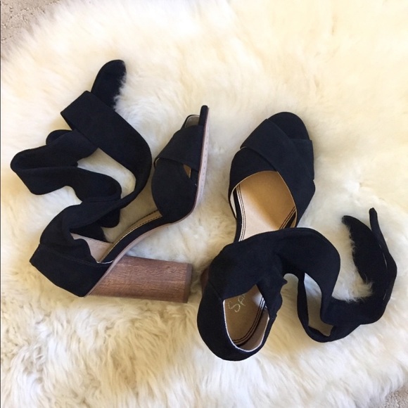 Splendid Johnson Block Heel Black Suede Sandals - Picture 5 of 7
